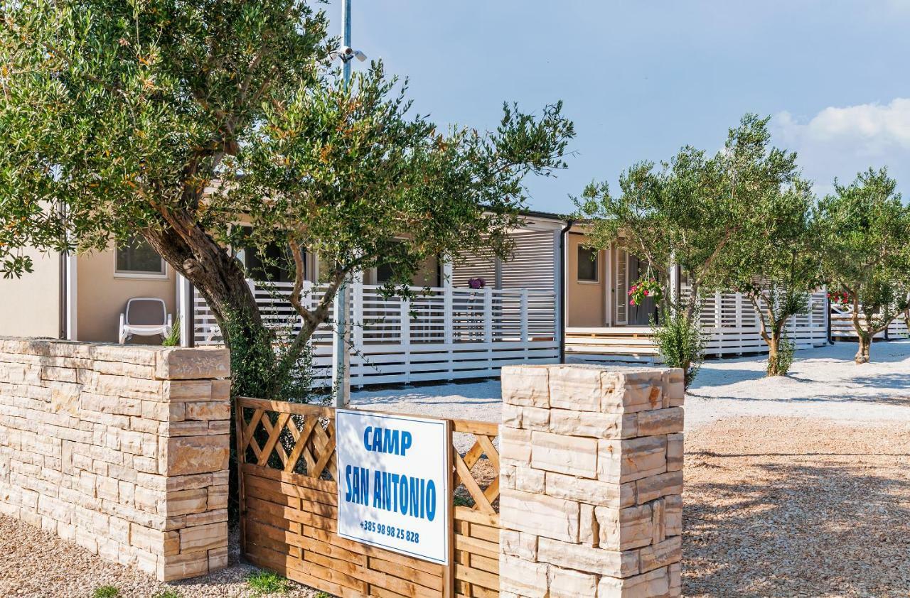 Camp San Antonio Hotel Biograd Na Moru Ngoại thất bức ảnh